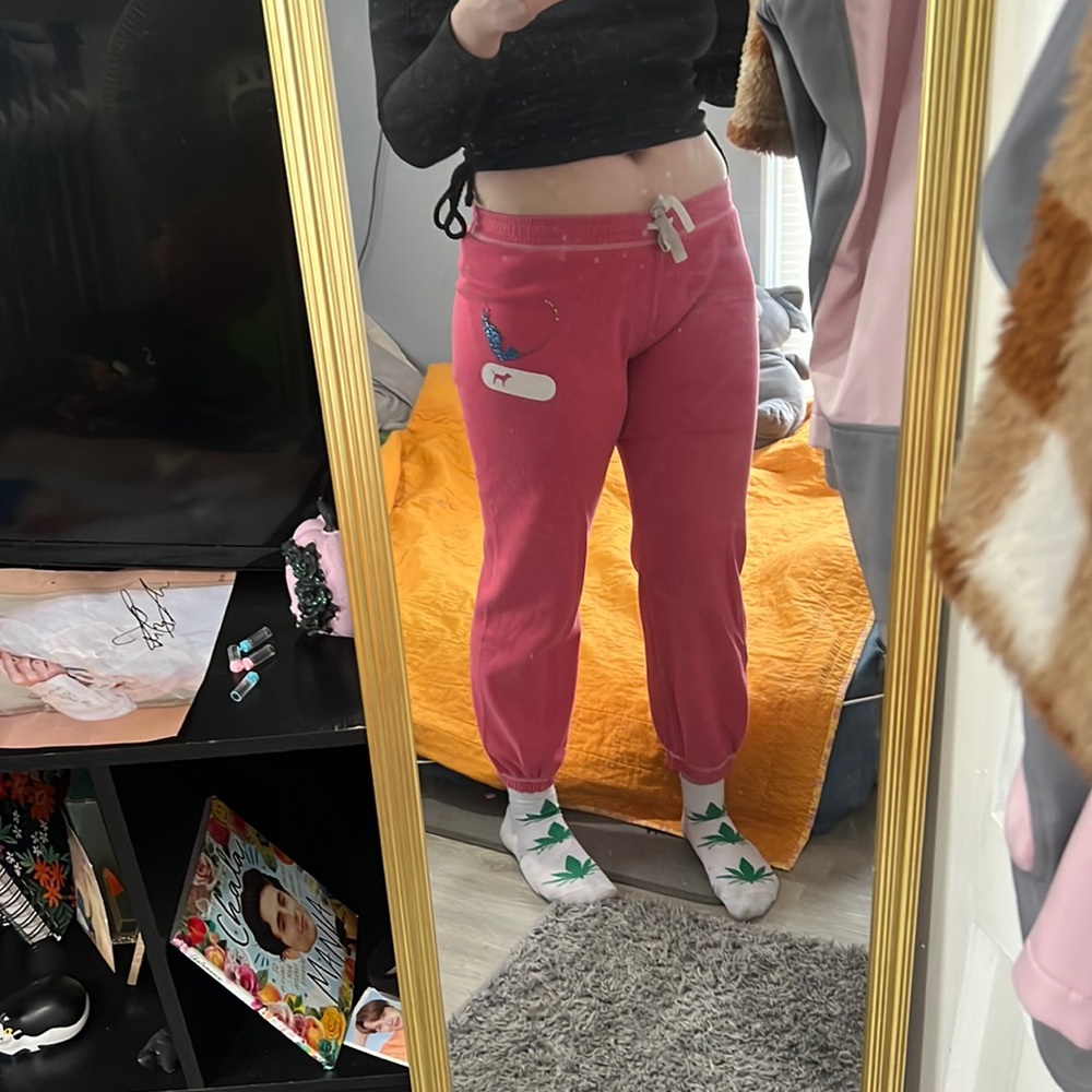 PINK Victoria’s Secret women’s size M sweatpants with drawstring.